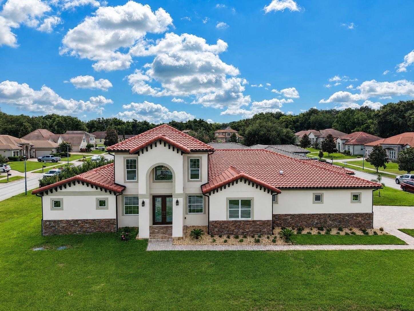 Vista exterior de 12926 Brunello Cir